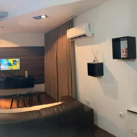 11 Apartment